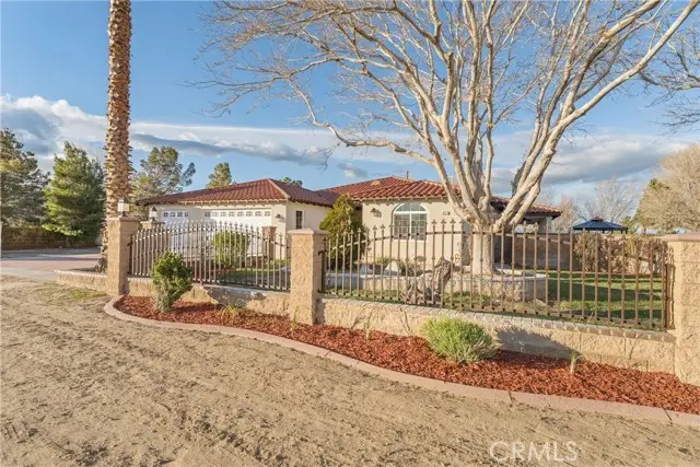 8717 W Avenue D2, Lancaster, CA 93536 - Image #2