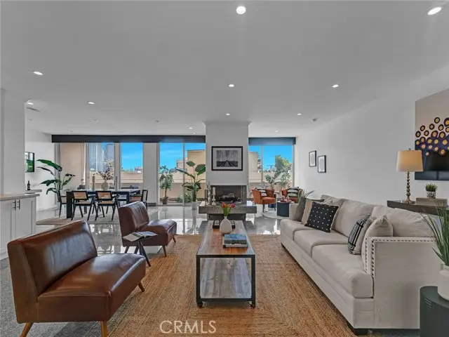 1333 S Beverly Glen Boulevard #402, Los Angeles, CA 90024 - Image #3