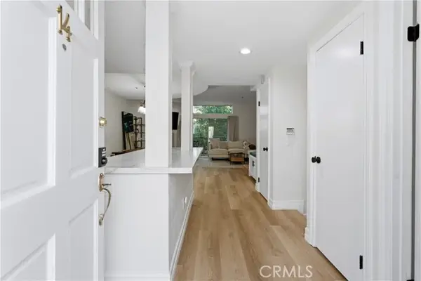 5107 Coldwater Canyon #14, Sherman Oaks, CA 91423