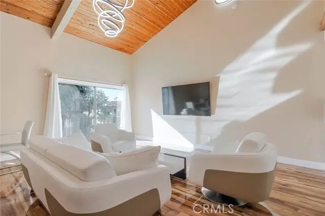 5460 White Oak Avenue #C325, Encino, CA 91316 - Image #3