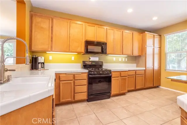 11480 Autumn Glen Court, Porter Ranch, CA 91326 - Image #3