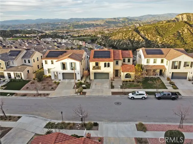 18696 Cedar Crest Drive, Santa Clarita, CA 91387 - Image #2