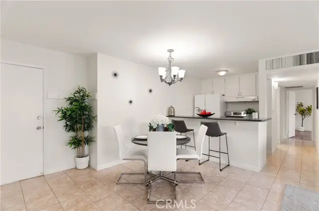 8601 International #162, Canoga Park, CA 91304 - Image #3