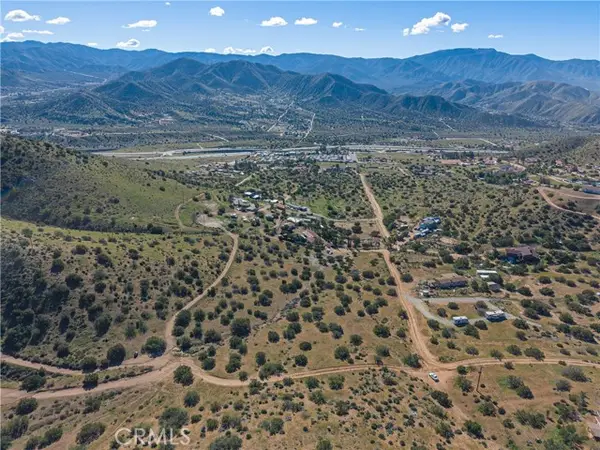 0 Vac/1/2 Mi N Sierra Hwy/i Mi E S, Acton, CA 93510