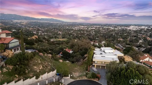 22882 Trigger St, Chatsworth, CA 91311 - Image #2