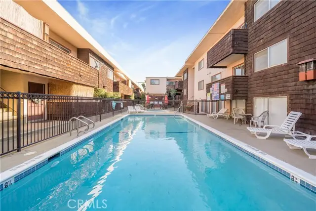 5403 Newcastle Avenue #12, Encino, CA 91316 - Image #3