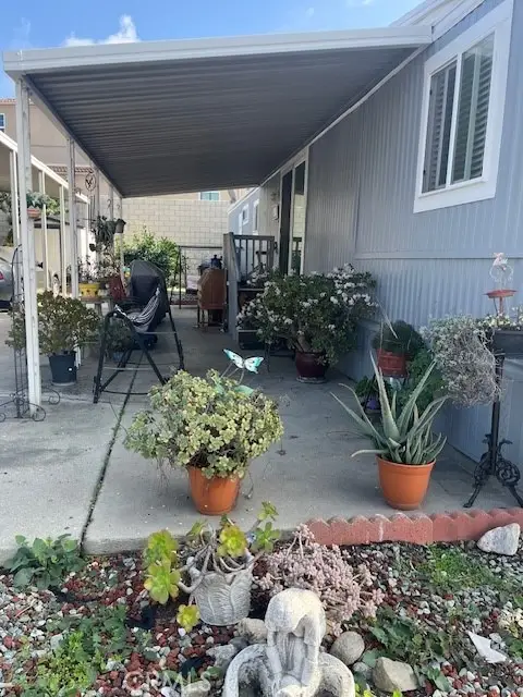 201 E Arrow Hwy #70, Glendora, CA 91740