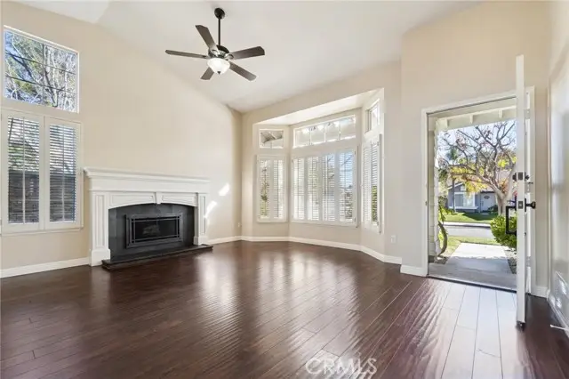 23301 Preston Way, Valencia, CA 91354 - #3