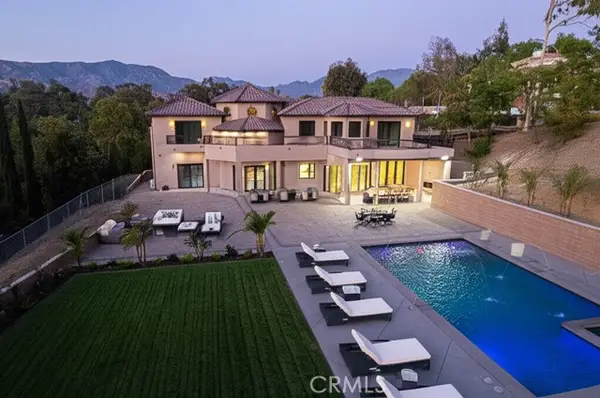 10521 Mary Bell Avenue, Burbank, CA 91040