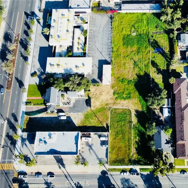 624 N Pasadena, Azusa, CA 91702