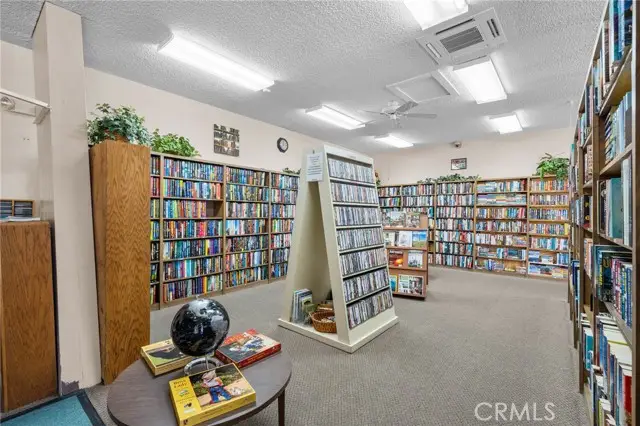 19002 Avenue Of The Oaks, Santa Clarita, CA 91321 - Image #3