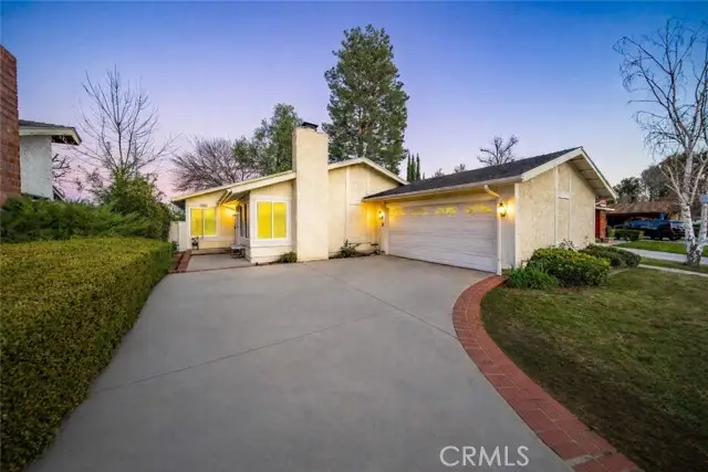 25870 Blanca Way, Santa Clarita, CA 91355 - Image #1