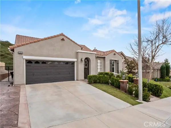 28532 Agajanian, Saugus (santa Clarita), CA 91390