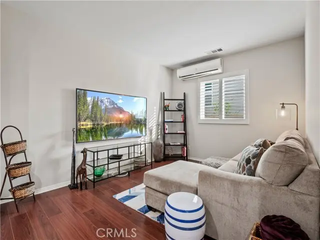 28532 Agajanian, Santa Clarita, CA 91390 - #3