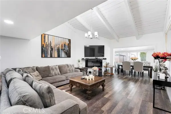 2011 W Katella, Anaheim, CA 92804