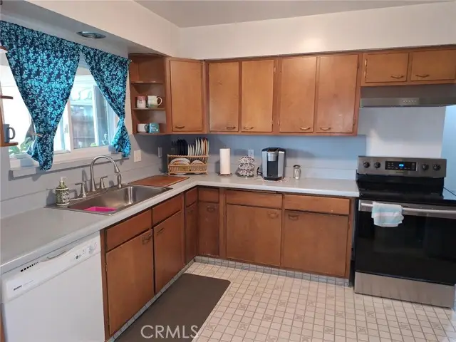 619 S Palm Avenue #E, Hemet, CA 92543 - Image #2