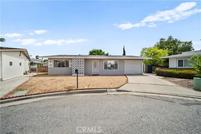 820 S Alessandro Street, Hemet, CA 92543 - Image #2