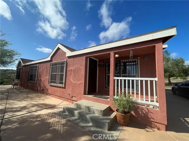 35125 Hobbiton Road, Hemet, CA 92544 - Image #2