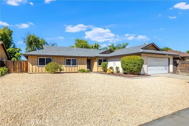 26155 Stardust Street, Hemet, CA 92544 - Image #2