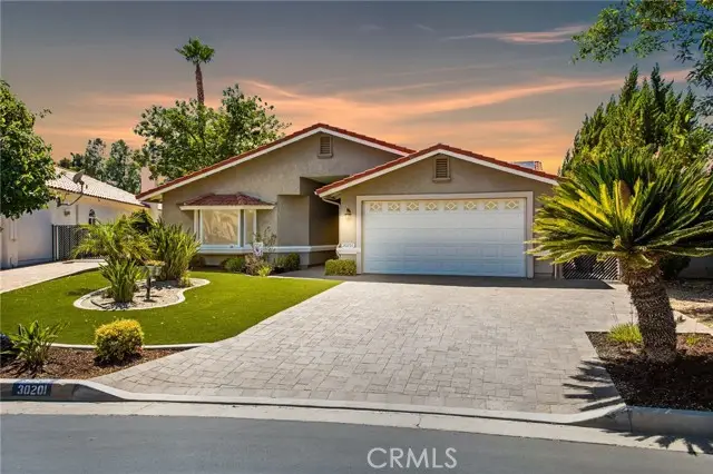 30201 Spray Drive, Canyon Lake, CA 92587 - Image #3