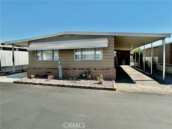 725 W Thornton Ave #105, Hemet, CA 92543