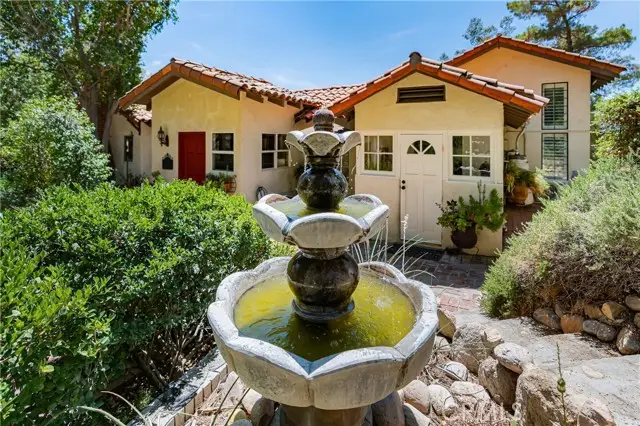 29431 Pierce Avenue, Lake Elsinore, CA 92530 - Image #3