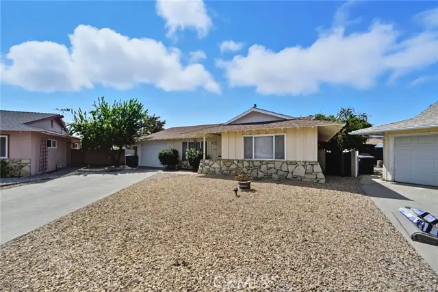 1461 W Westmont Avenue, Hemet, CA 92543 - Image #3