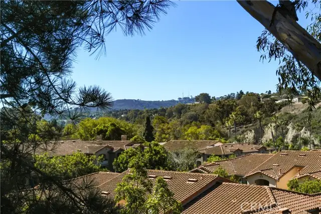 8614 Villa La Jolla Drive #6, La Jolla, CA 92037 - Image #3