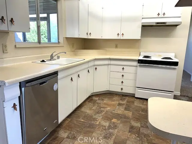 681 Shasta Way, Hemet, CA 92543 - Image #3