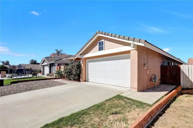 877 Sweetpea, Hemet, CA 92545 - Image #3