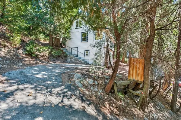 23740 Skyland, Crestline, CA 92325