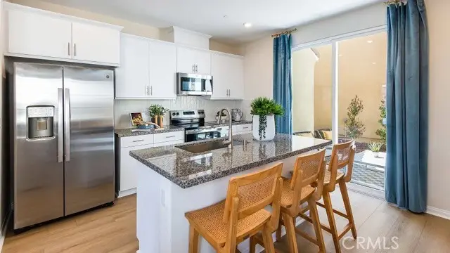 1684 Phantom Lane, Rialto, CA 92376 - Image #3