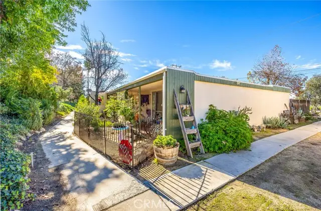 614 Gibbel Road, Hemet, CA 92543 - Image #2