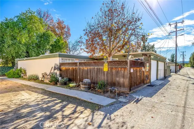 614 Gibbel Road, Hemet, CA 92543 - Image #3