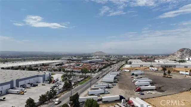 815 Aqua Mansa Road, Bloomington, CA 92316 - Image #3