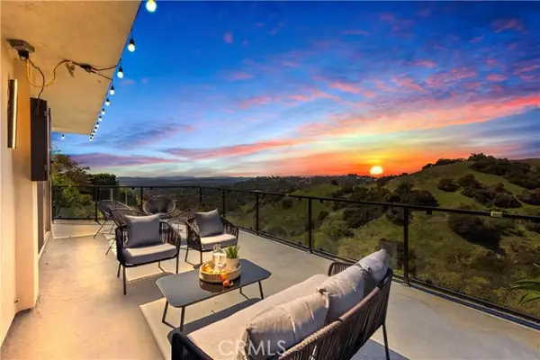 2637 N Mountain Avenue, Claremont, CA 91711