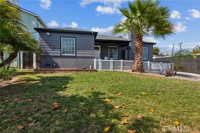 703 Avenue D, Redondo Beach, CA 90277 - Image #1