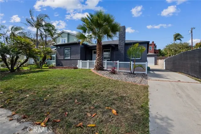 703 Avenue D, Redondo Beach, CA 90277 - Image #2