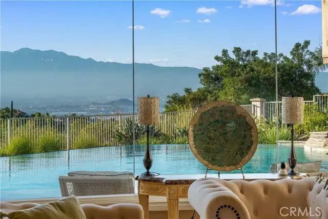 423 Cleveland Way, Corona, CA 92881 - Image #1