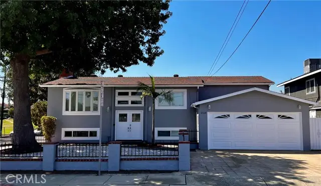 1514 E Maple Avenue, El Segundo, CA 90245 - Image #1