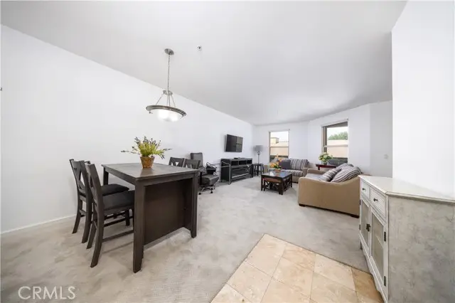 128 N Oak Knoll Avenue #317, Pasadena, CA 91101 - Image #2