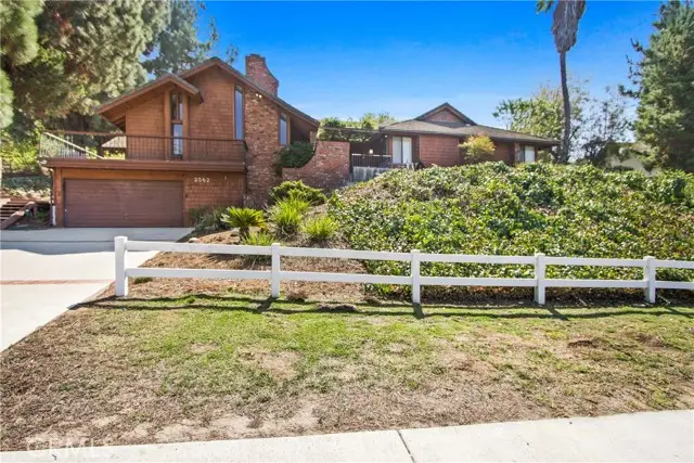 2562 Steeplechase Lane, Diamond Bar, CA 91765 - Image #2