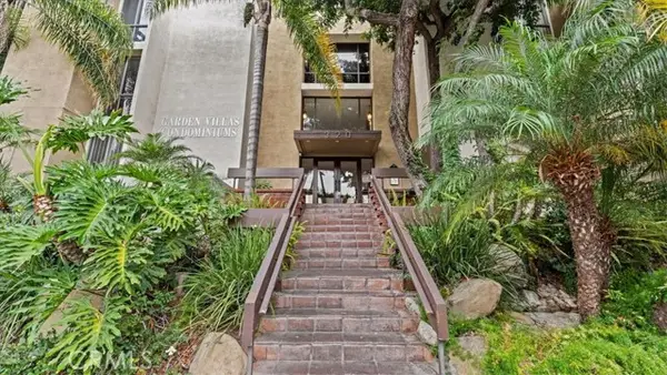 320 S Ardmore, Los Angeles, CA 90020