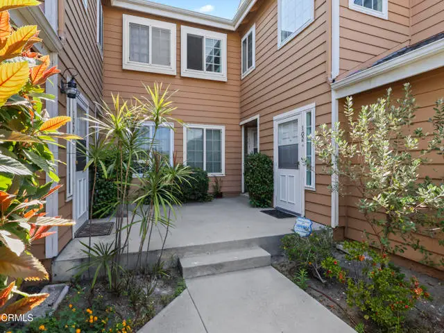 6616 Clybourn Avenue #102, North Hollywood, CA 91606 - Image #2