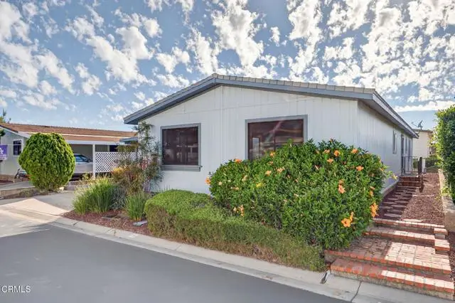 78 Poinsettia Gardens Drive, San Buenaventura Ventura, CA 93004 - Image #2