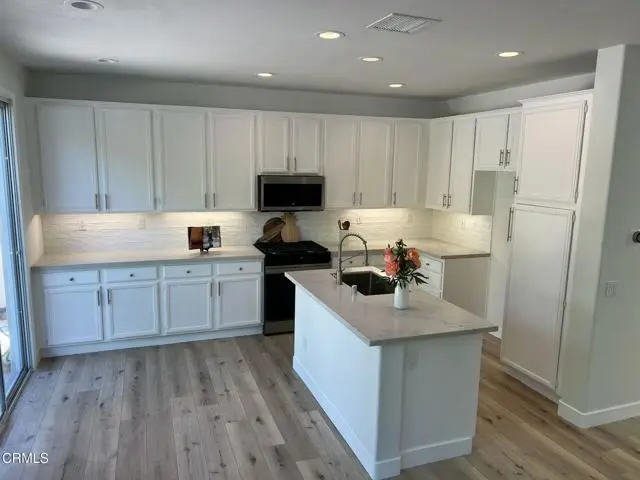 863 Santa Fe Street, Fillmore, CA 93015 - Image #2