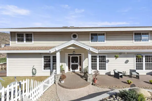 390 E Highland Hills Drive, Camarillo, CA 93010