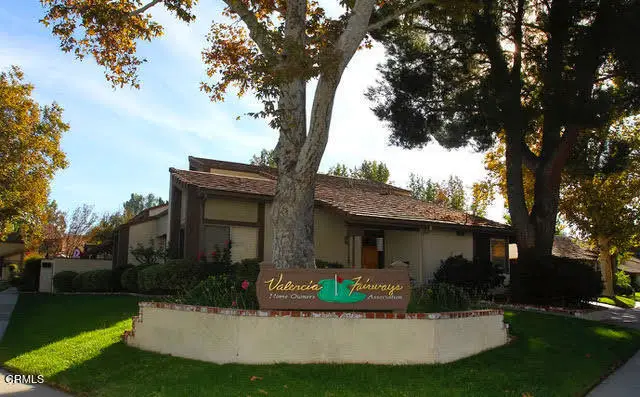 25702 Vista Fairways Drive, Valencia, CA 91355 - Image #2