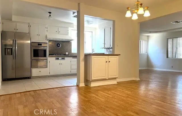 8954 Chimineas Avenue, Northridge, CA 91325 - Image #3