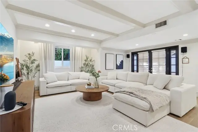 4501 Grimes Place, Encino, CA 91316 - Image #2